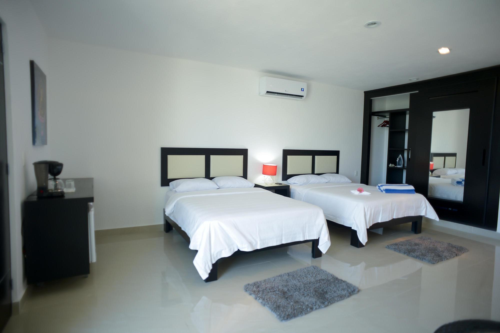 Sunrise 42 Suites Hotel Плайя-дель-Кармен Екстер'єр фото